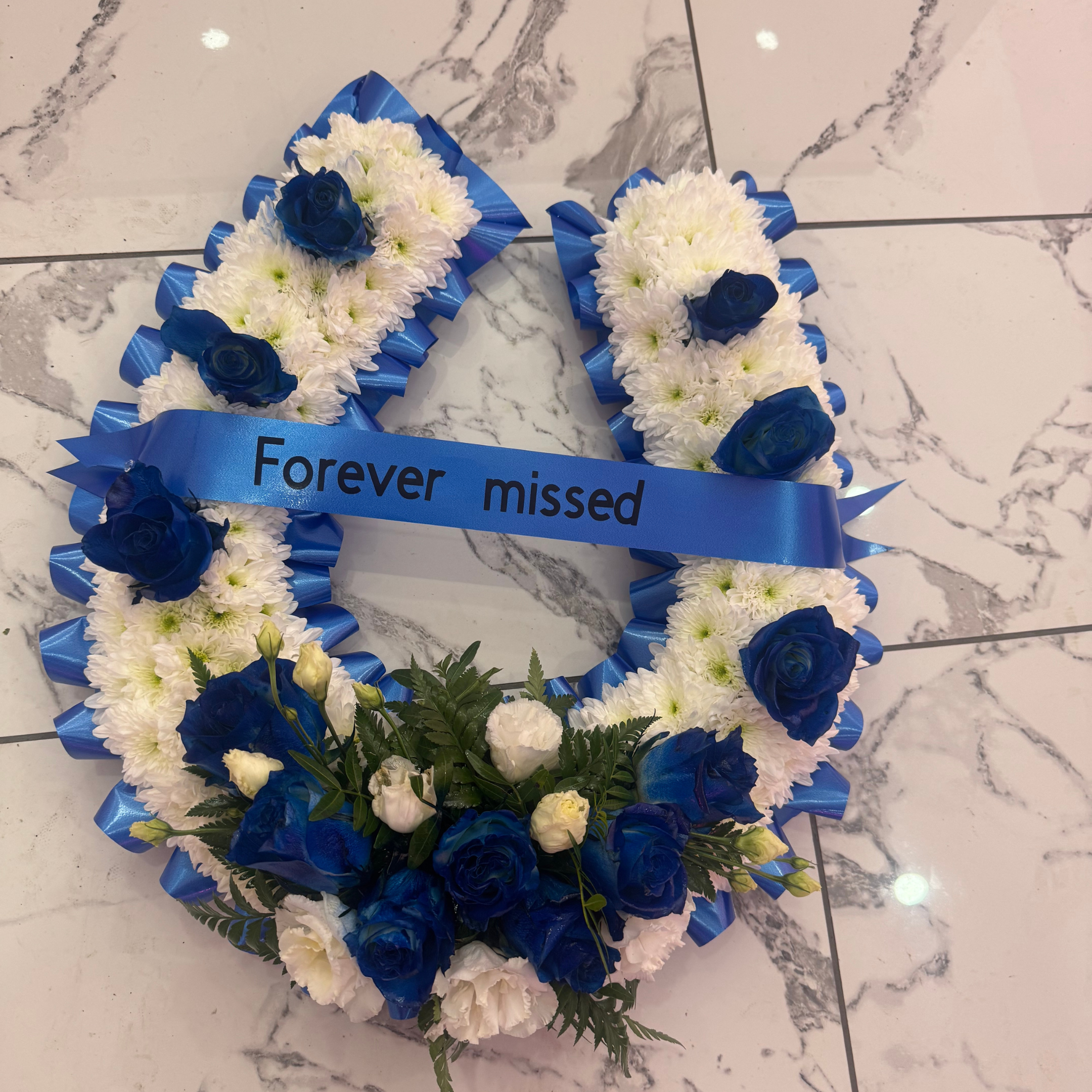 Horse Shoe Funeral Tribute 