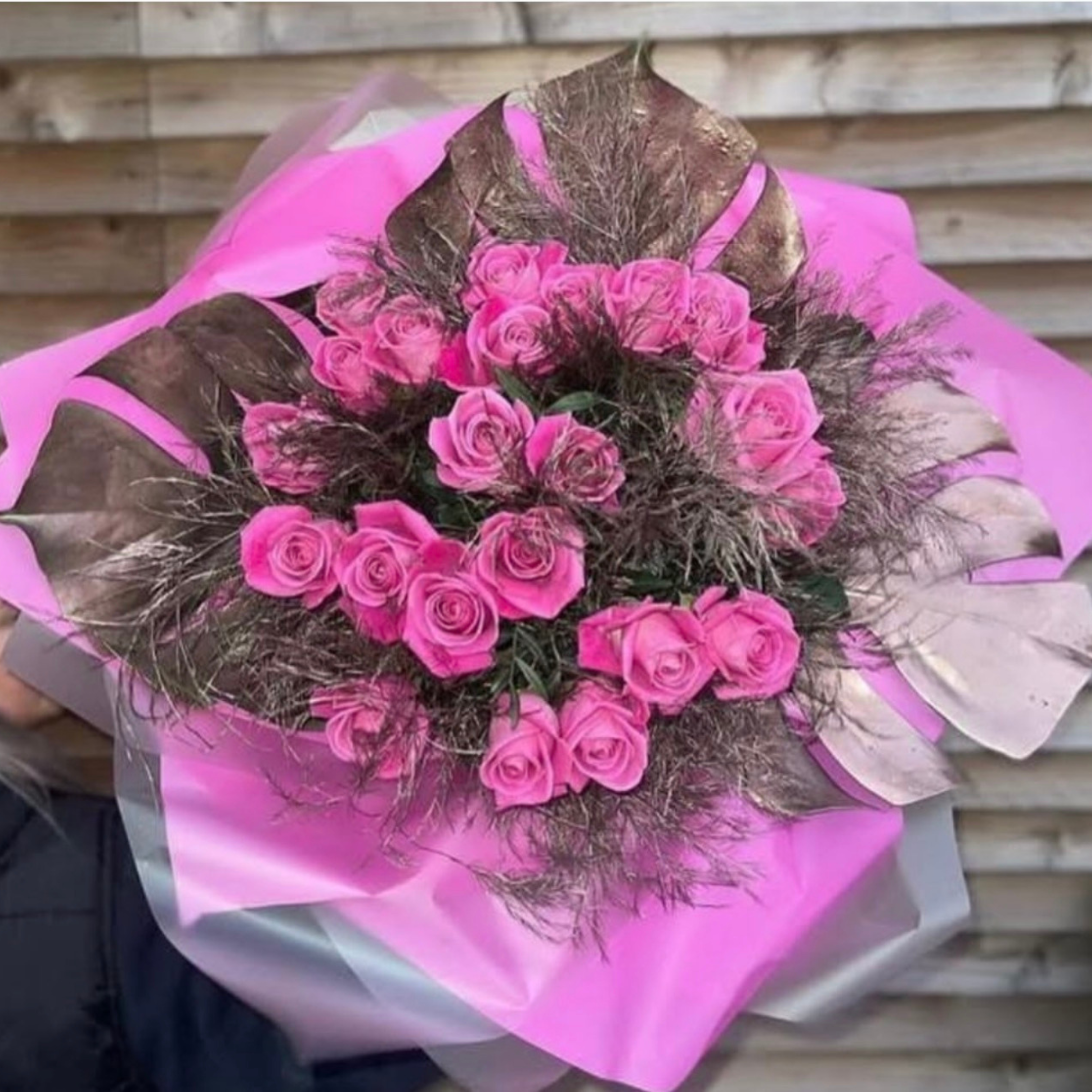 Luxury Hand-Tied Roses - Pink Luxe Goddess